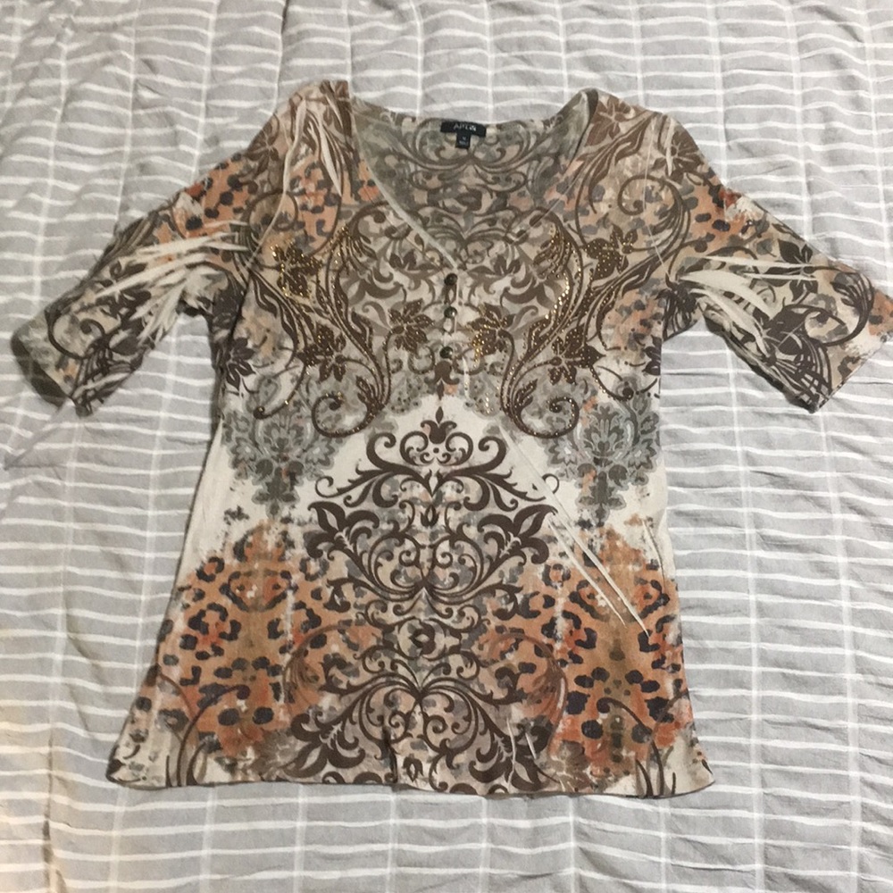 Short sleeve top